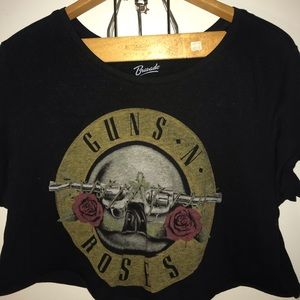 Cop tee gun n roses 🥀